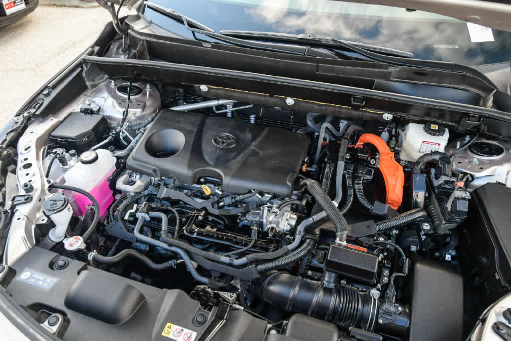 Certified 2024 Toyota Venza LE AWD/4WD image 29