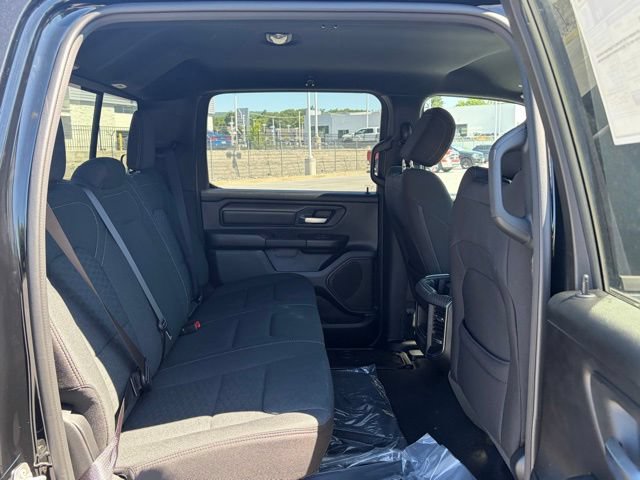 New 2026 RAM 1500 Express AWD/4WD image 29