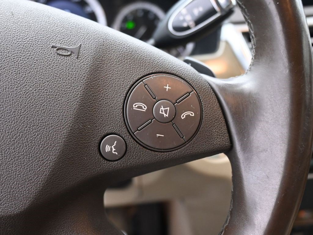 Used 2011 Mercedes-Benz E 350 4MATIC Wagon image 27