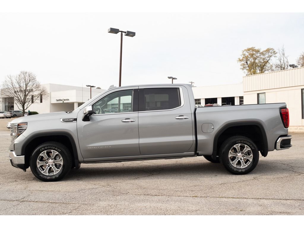 Used 2025 GMC Sierra 1500 SLT image 4