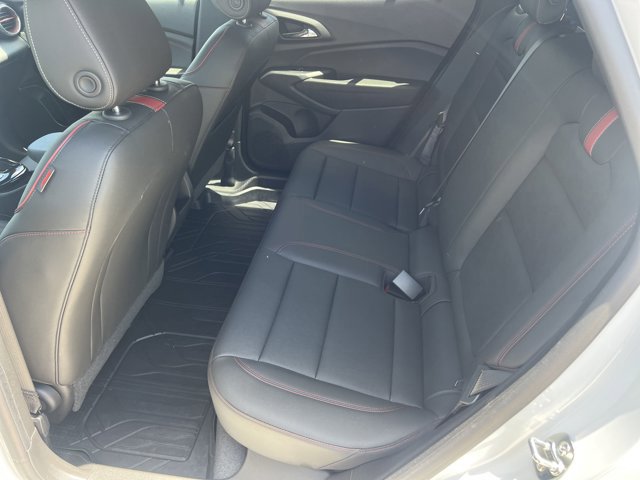 Used 2024 Chevrolet Trax RS w/ Sunroof Package image 21