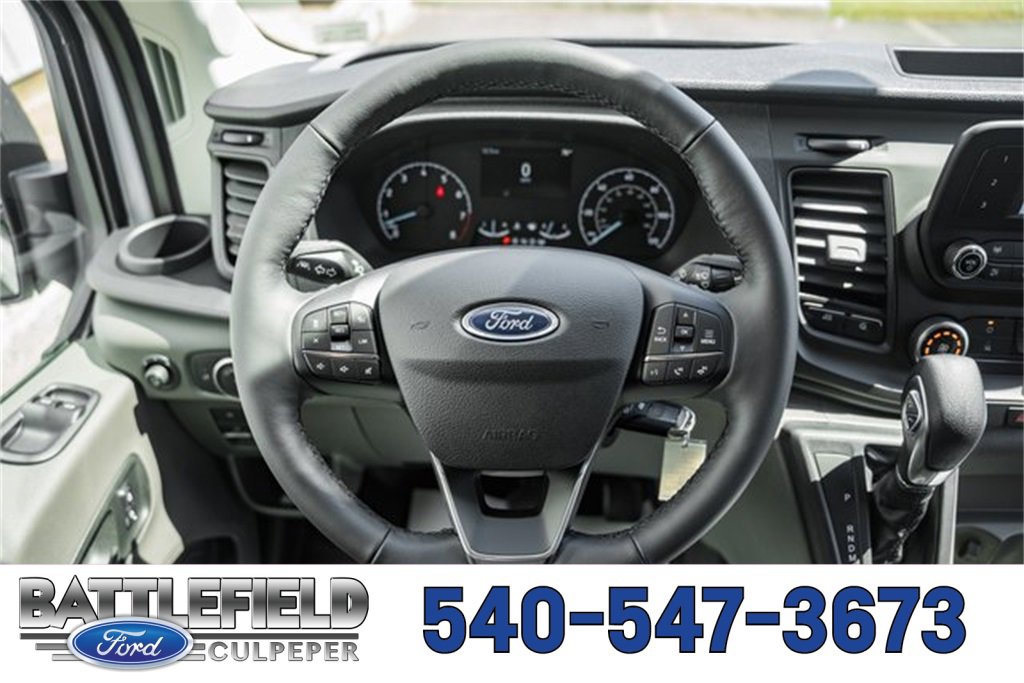 New 2025 Ford Transit 250 148 Medium Roof image 28