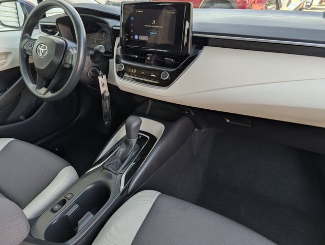 Used 2026 Toyota Corolla LE image 32