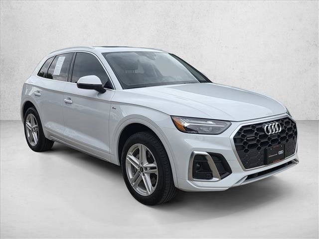 Certified 2025 Audi Q5 e Premium Plus AWD/4WD image 3