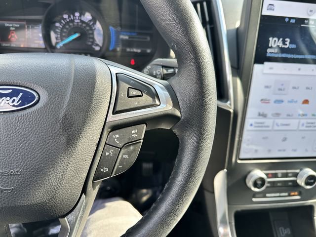 Certified 2022 Ford Edge Titanium image 29