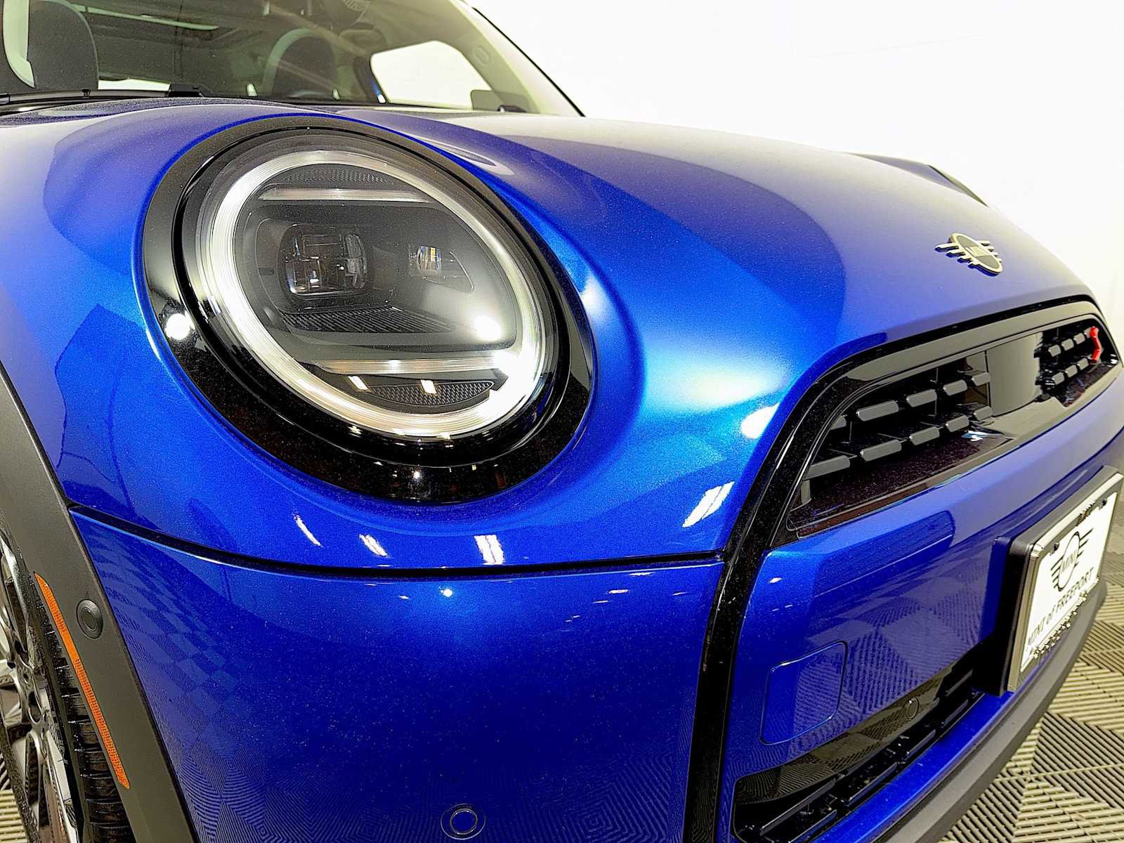 Certified 2025 MINI Cooper S FWD image 25