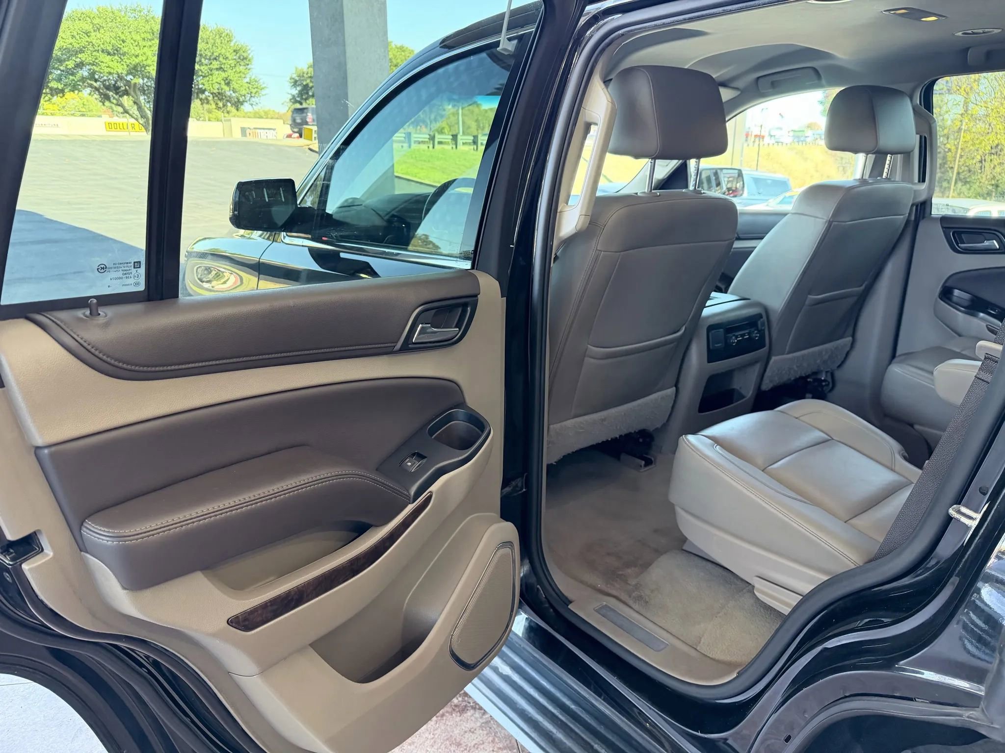 Used 2020 Chevrolet Tahoe LT image 12