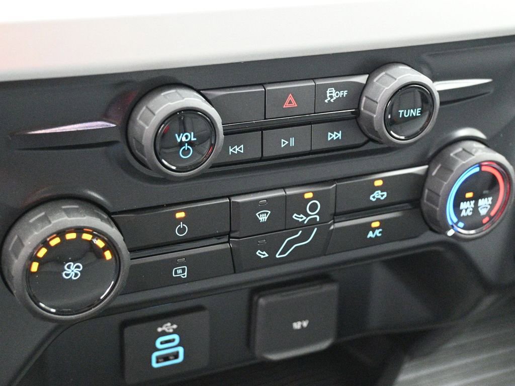 New 2026 Ford F350 XL w/ XL Chrome Package image 15