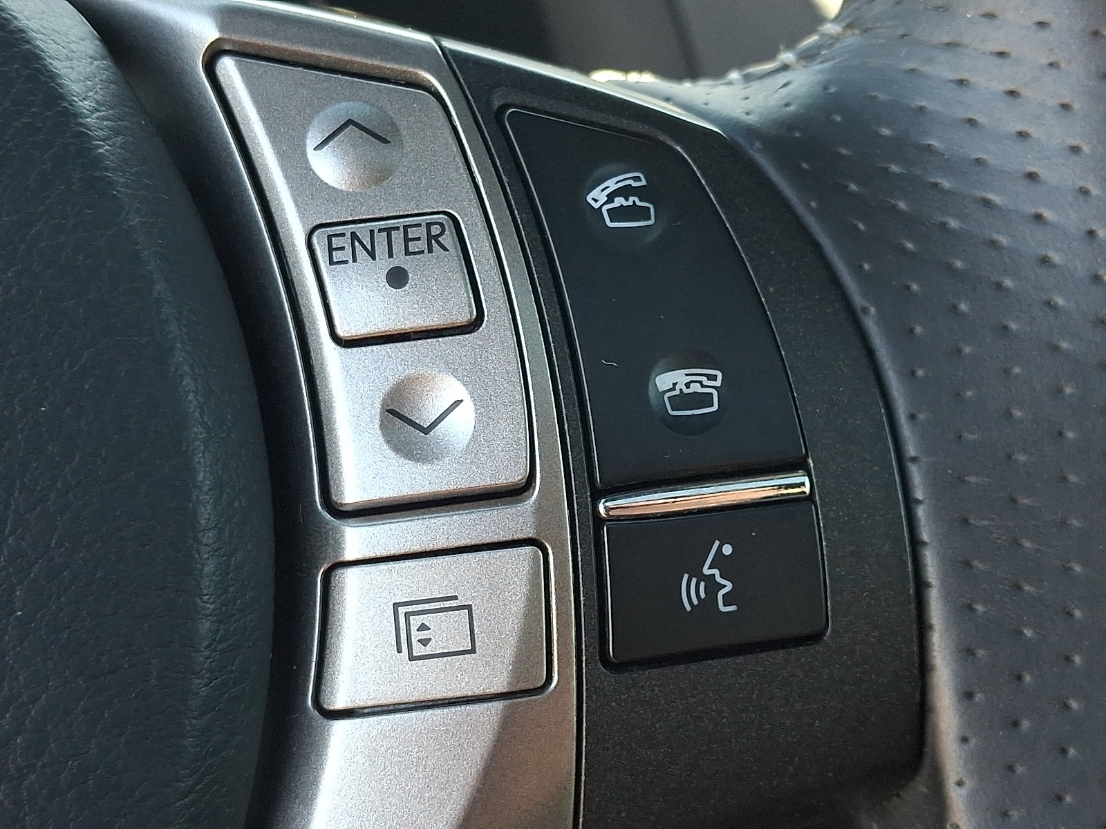 Used 2014 Lexus RX 350 F Sport w/ Navigation Package AWD/4WD image 23