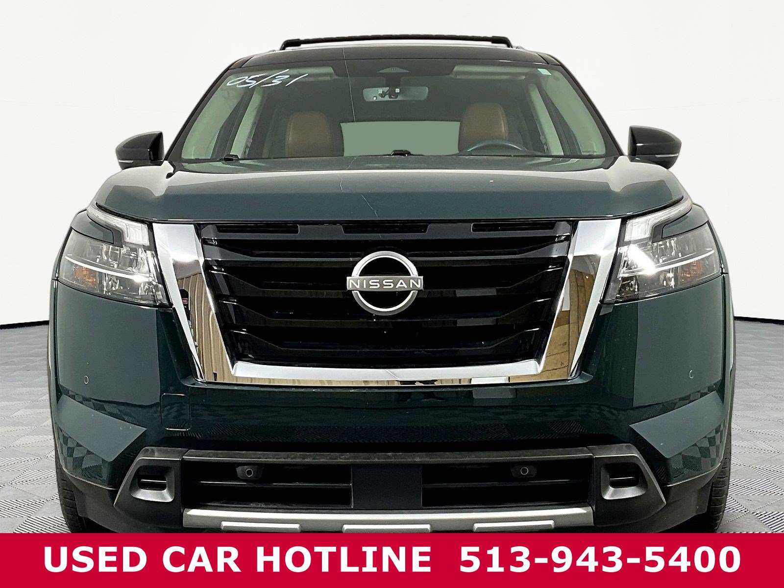 Certified 2024 Nissan Pathfinder Platinum w/ Cargo Package AWD/4WD image 2