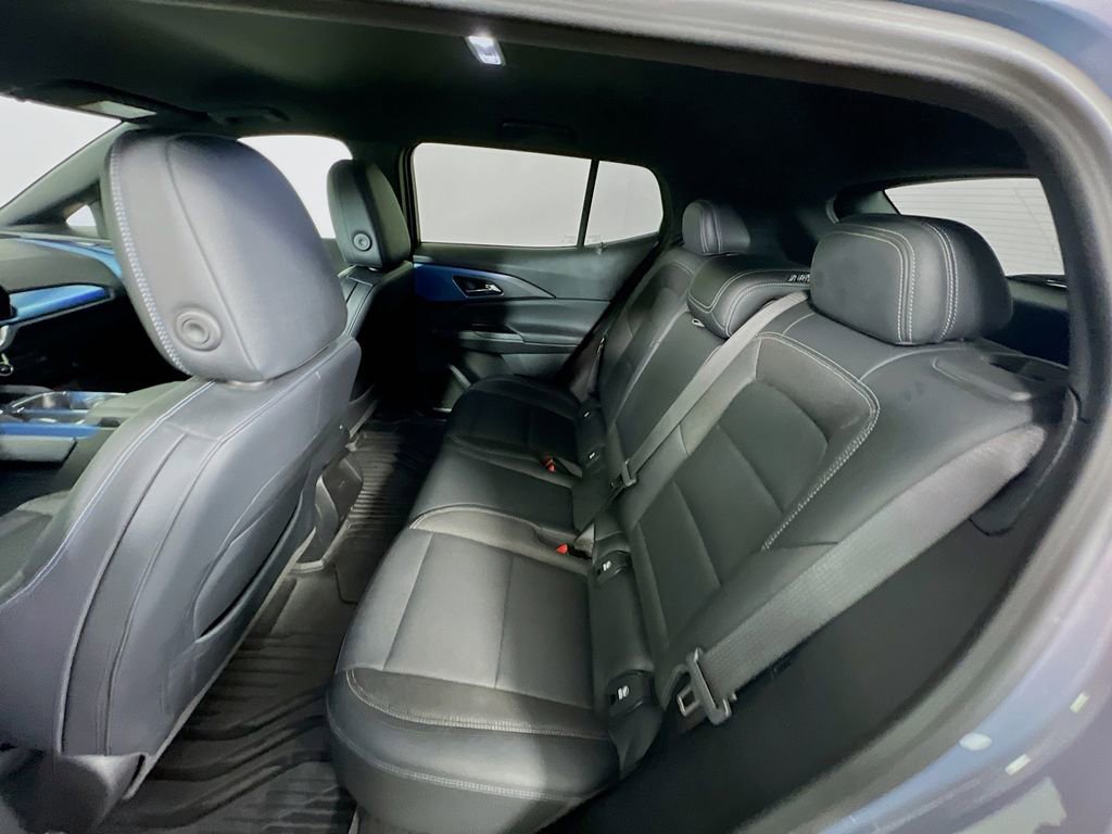 Certified 2024 Chevrolet Equinox EV LT FWD image 23