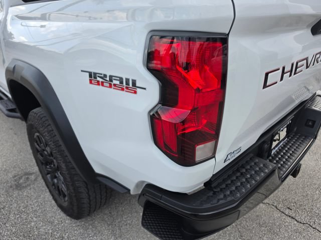 Used 2023 Chevrolet Colorado Trail Boss w/ Advanced Trailering Package AWD/4WD image 14