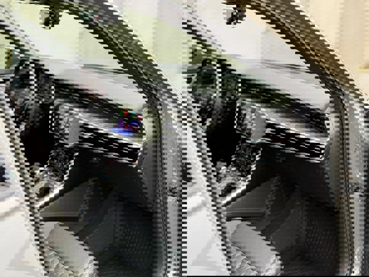 Used 2024 Audi A6 Premium Plus w/ Executive Package image 17