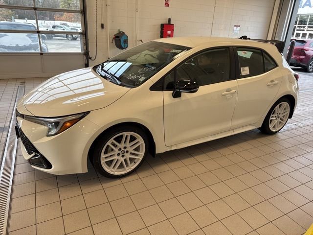 New 2026 Toyota Corolla SE image 2