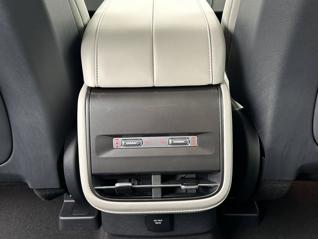 New 2026 Lincoln Nautilus Reserve w/ Jet Appearance Package AWD/4WD image 19