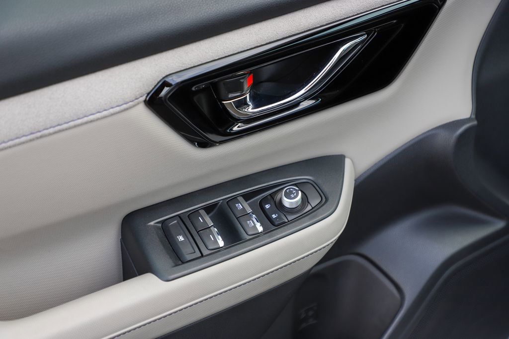 Used 2025 Subaru Forester Limited image 37