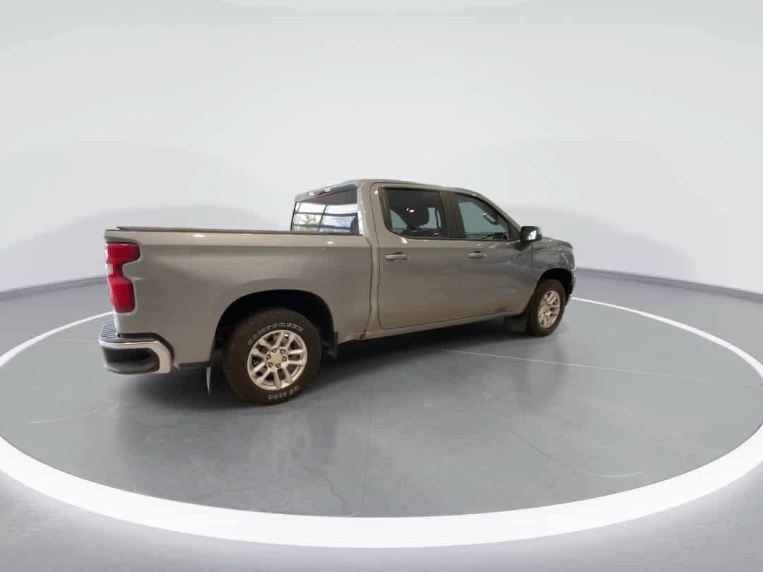 Used 2023 Chevrolet Silverado 1500 LT AWD/4WD image 8