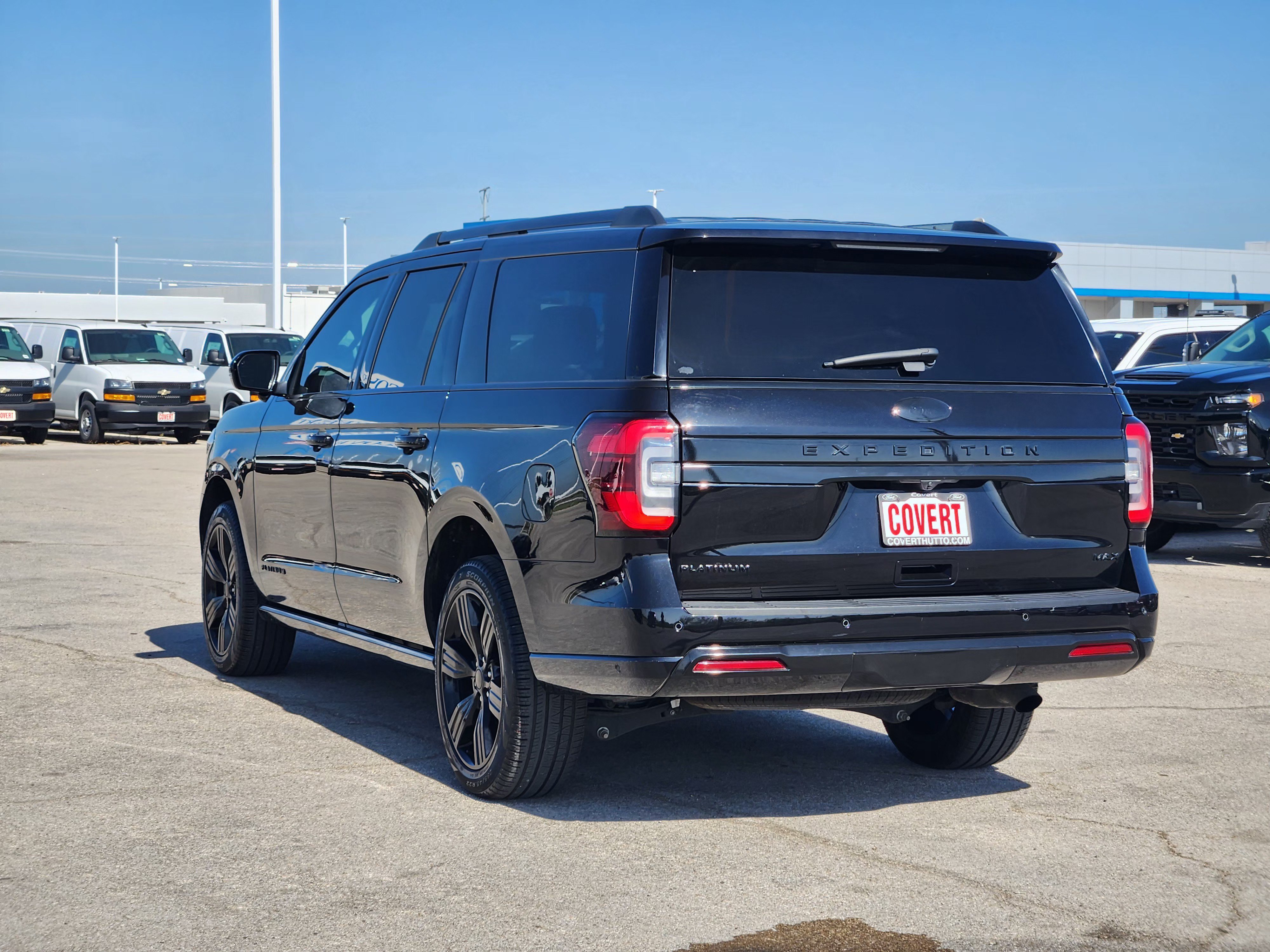 Used 2024 Ford Expedition Max Platinum AWD/4WD image 5