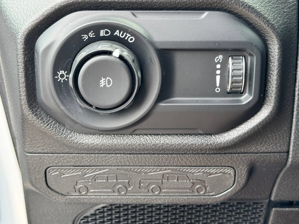 Used 2024 Jeep Wrangler Unlimited Sport AWD/4WD image 26