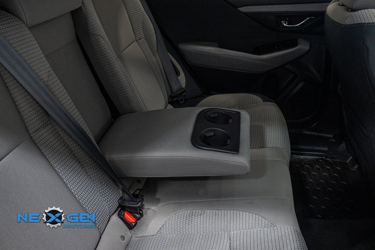 Used 2024 Subaru Outback Premium image 33