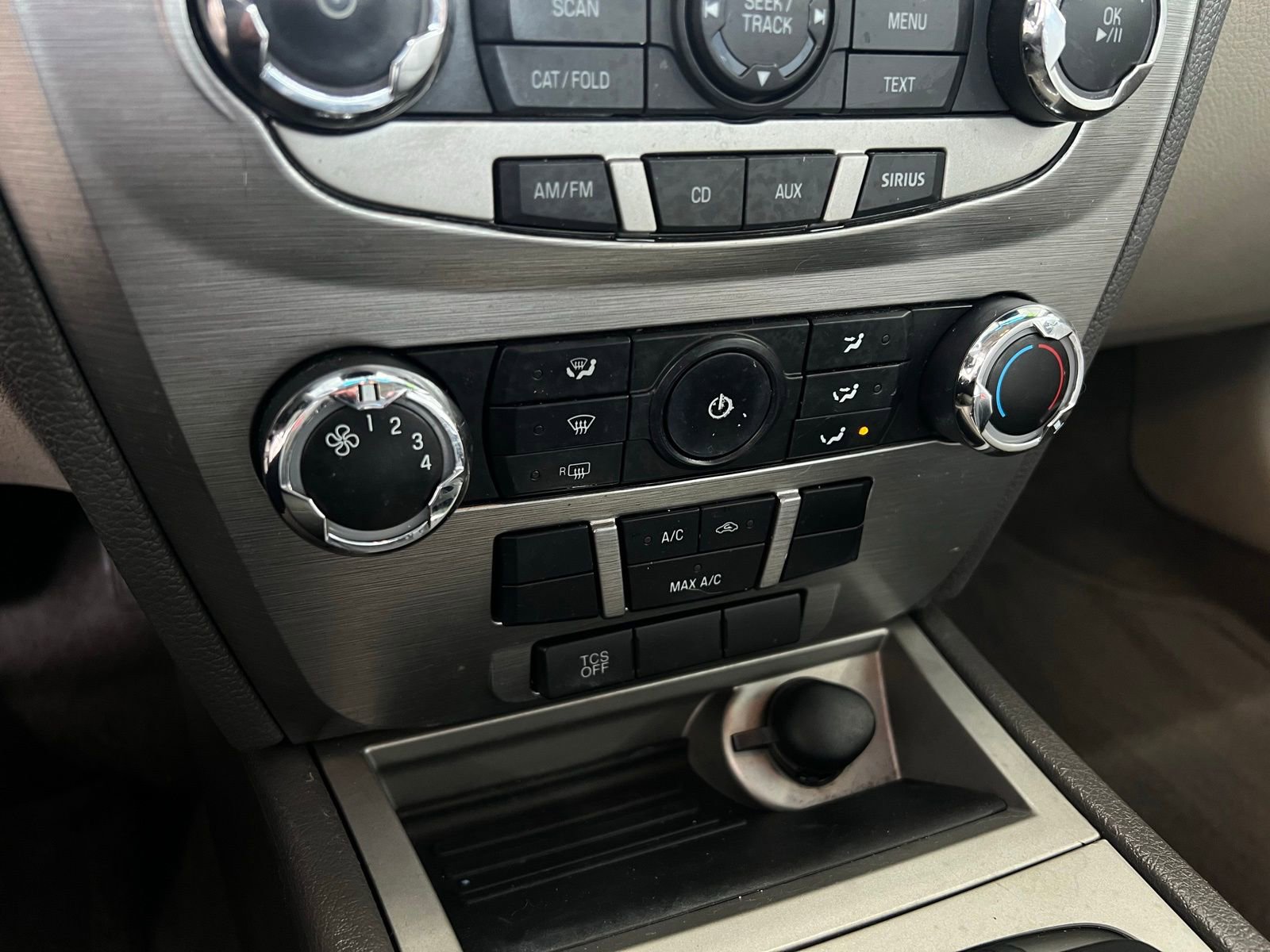 Used 2012 Ford Fusion SE image 15