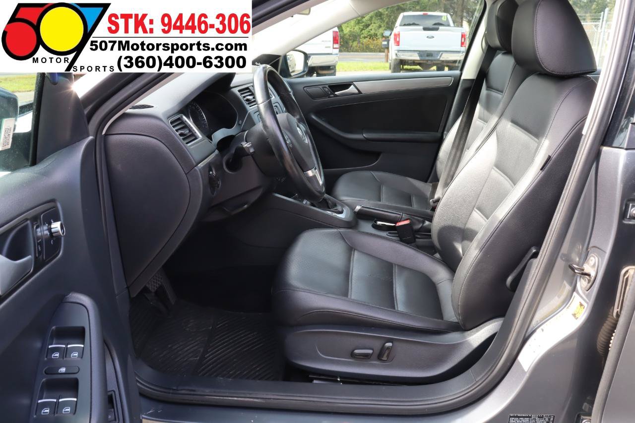 Used 2014 Volkswagen Jetta TDI FWD image 12