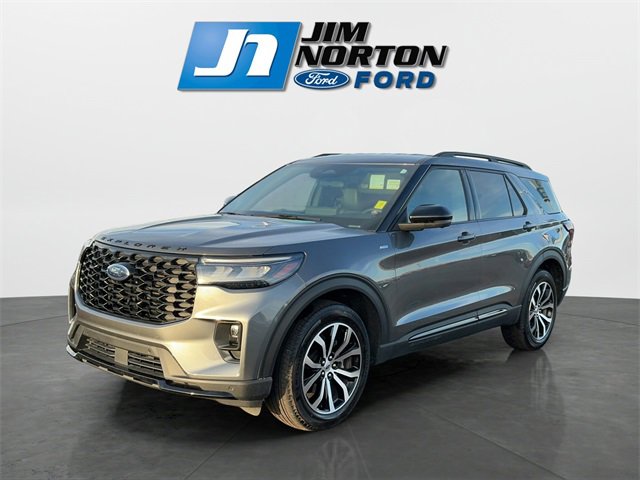 Used 2025 Ford Explorer ST-Line image 7