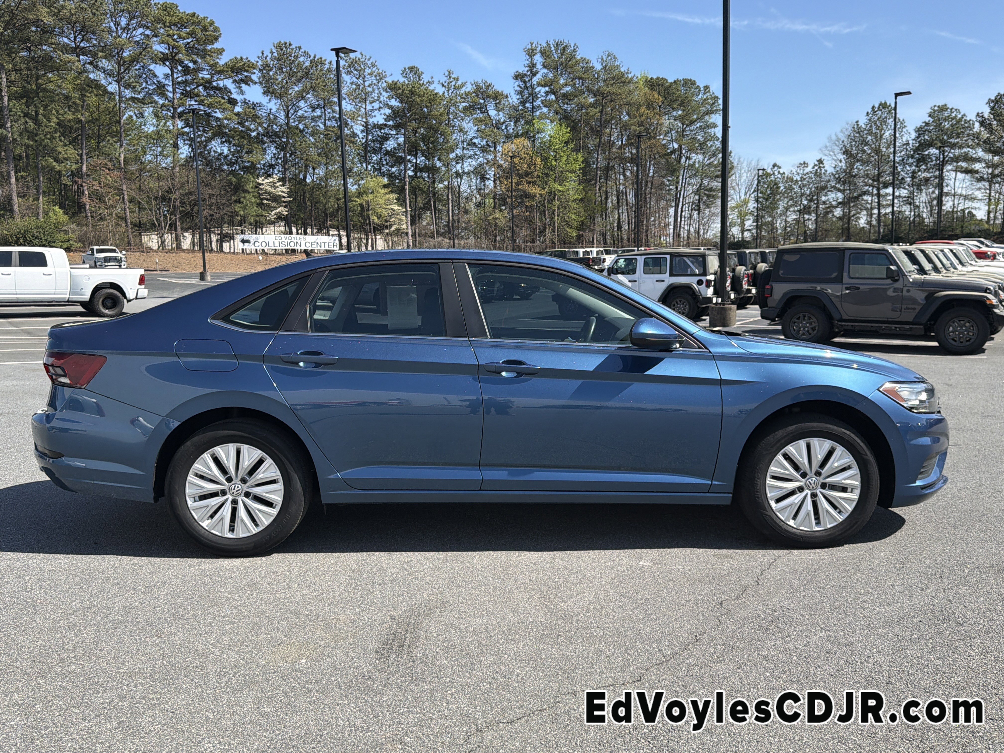 Used 2020 Volkswagen Jetta S w/ Driver Assistance Package image 9