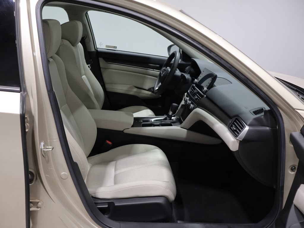 Used 2019 Honda Accord EX image 23
