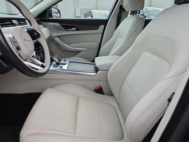 Used 2022 Jaguar XF S RWD image 17