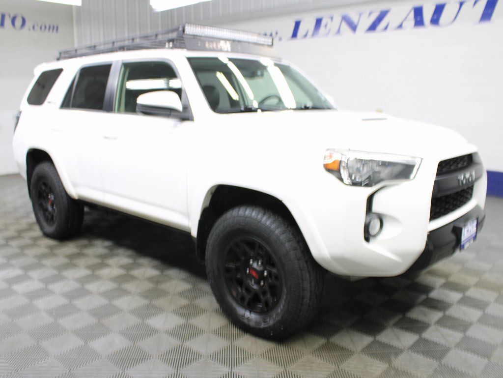 Used 2016 Toyota 4Runner TRD Pro image 3
