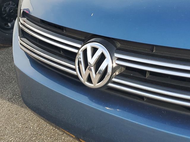 Used 2017 Volkswagen Tiguan S image 5