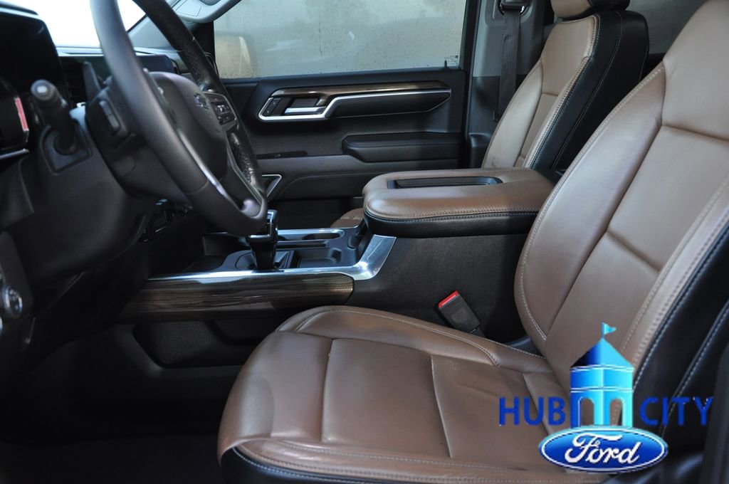 Used 2022 Chevrolet Silverado 1500 RST w/ Texas Edition Plus AWD/4WD image 10