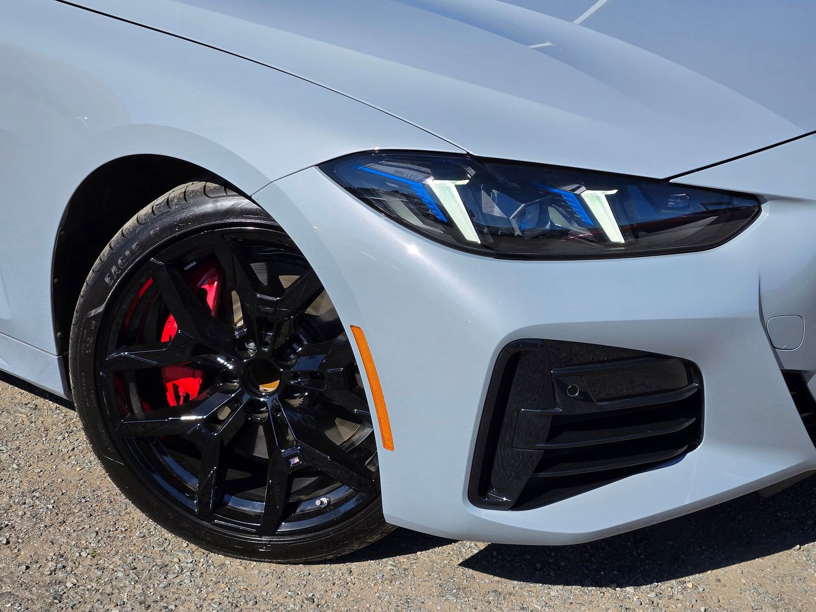 Used 2025 BMW 430i Coupe w/ M Sport Package image 9