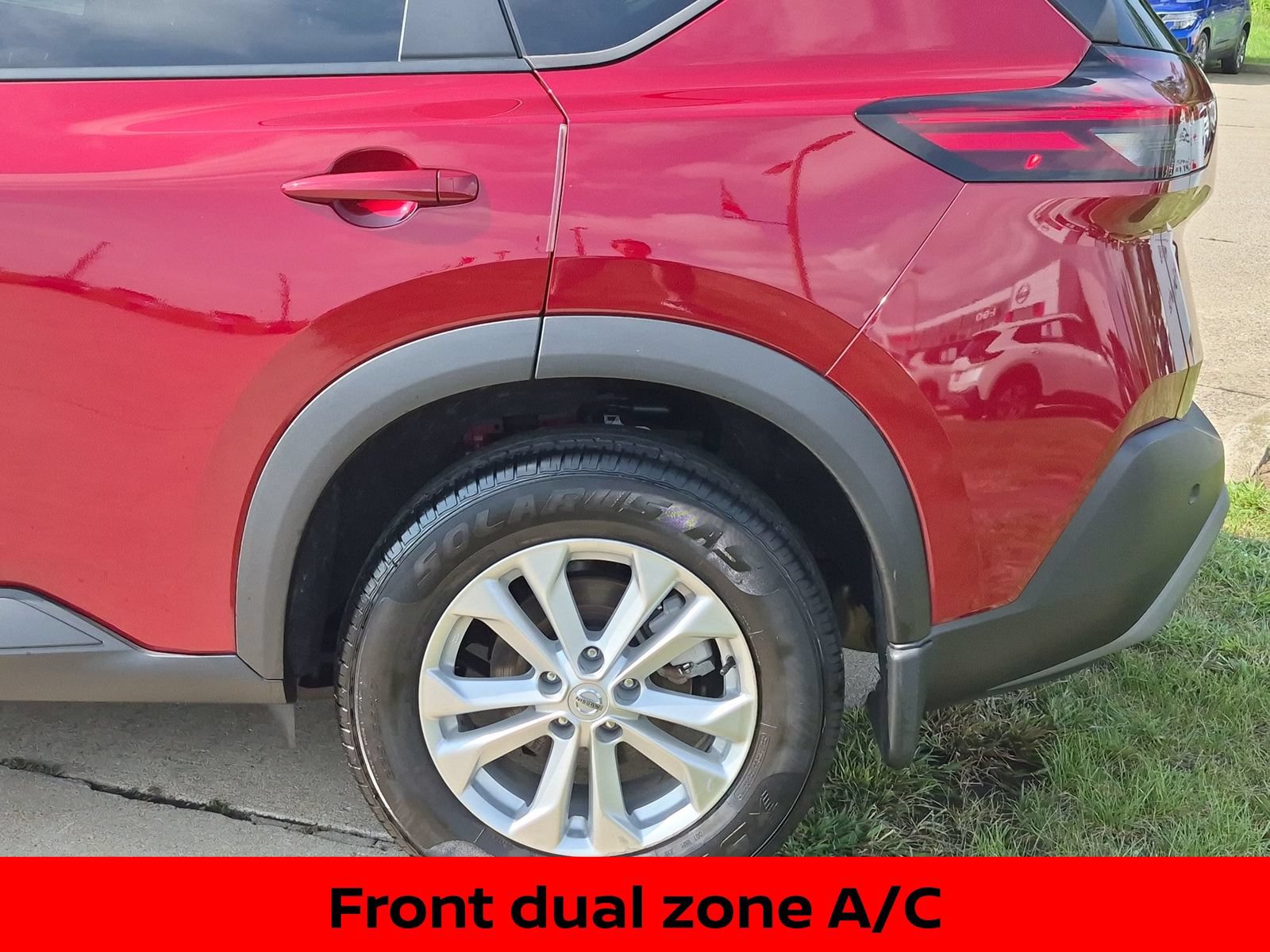 Certified 2023 Nissan Rogue SV w/ SV Premium B Package AWD/4WD image 14