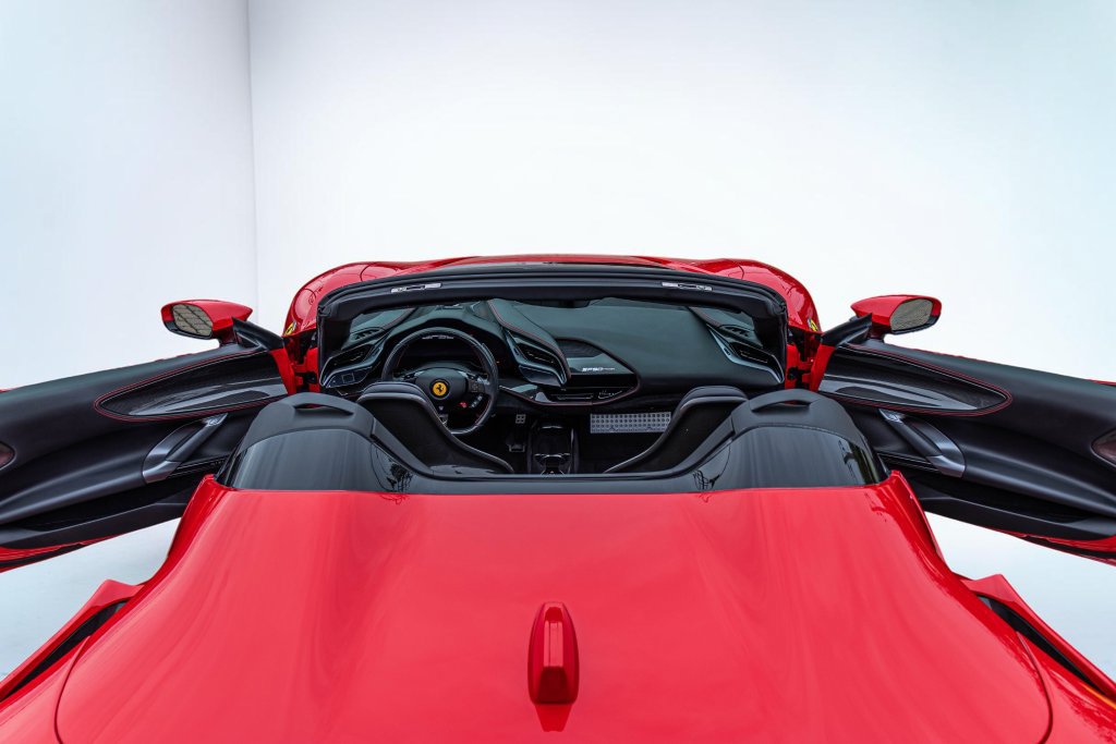 Certified 2022 Ferrari SF90 Spider AWD/4WD image 24