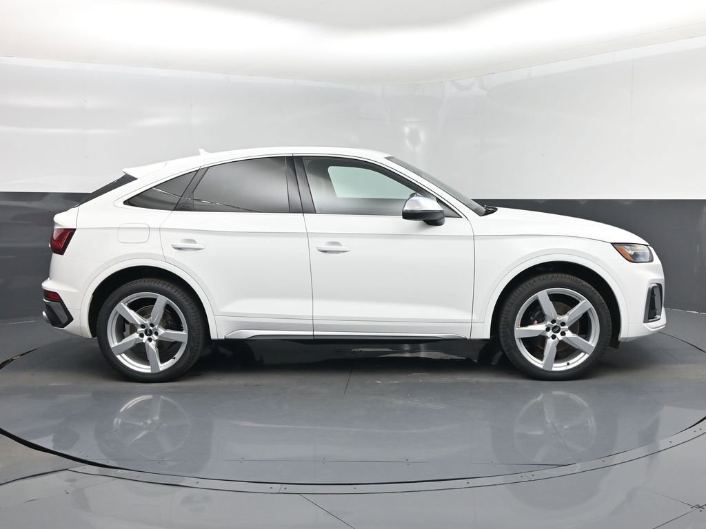 Used 2022 Audi SQ5 Premium Plus w/ Premium Plus Package AWD/4WD image 2