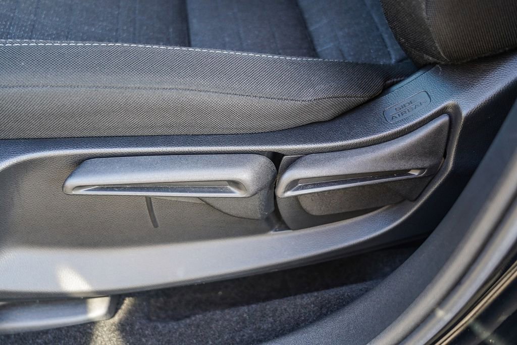 Used 2023 Honda HR-V LX image 22