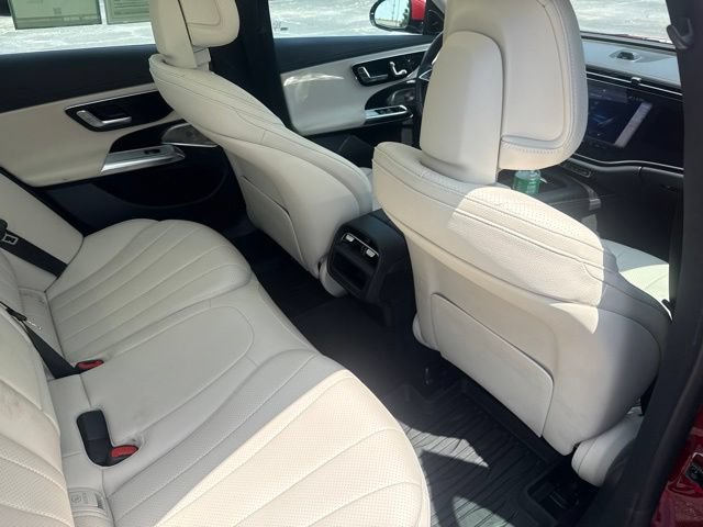 Used 2025 Mercedes-Benz E 350 Sedan image 17