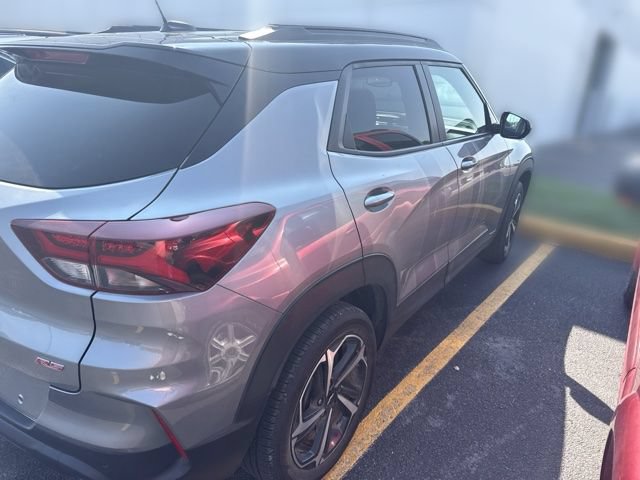 Used 2023 Chevrolet TrailBlazer RS w/ Sun and Liftgate Package AWD/4WD image 40