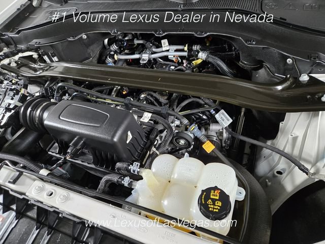 Used 2024 Ford Explorer Limited w/ Limited Technology Package AWD/4WD image 27