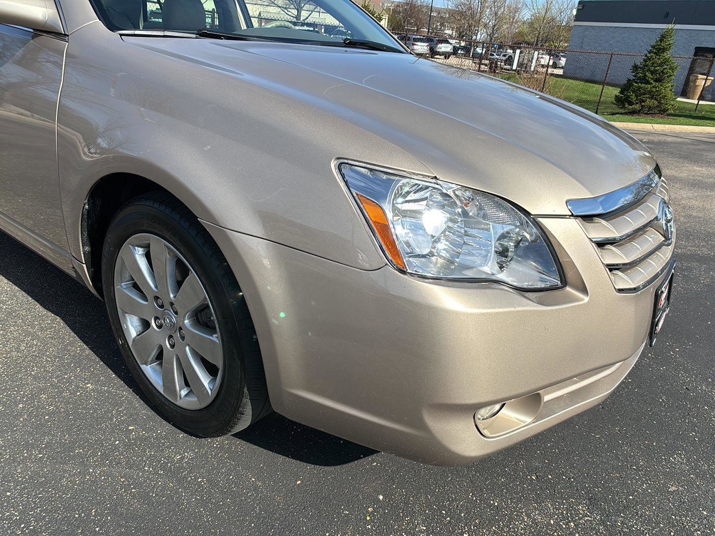 Used 2007 Toyota Avalon XLS FWD image 16
