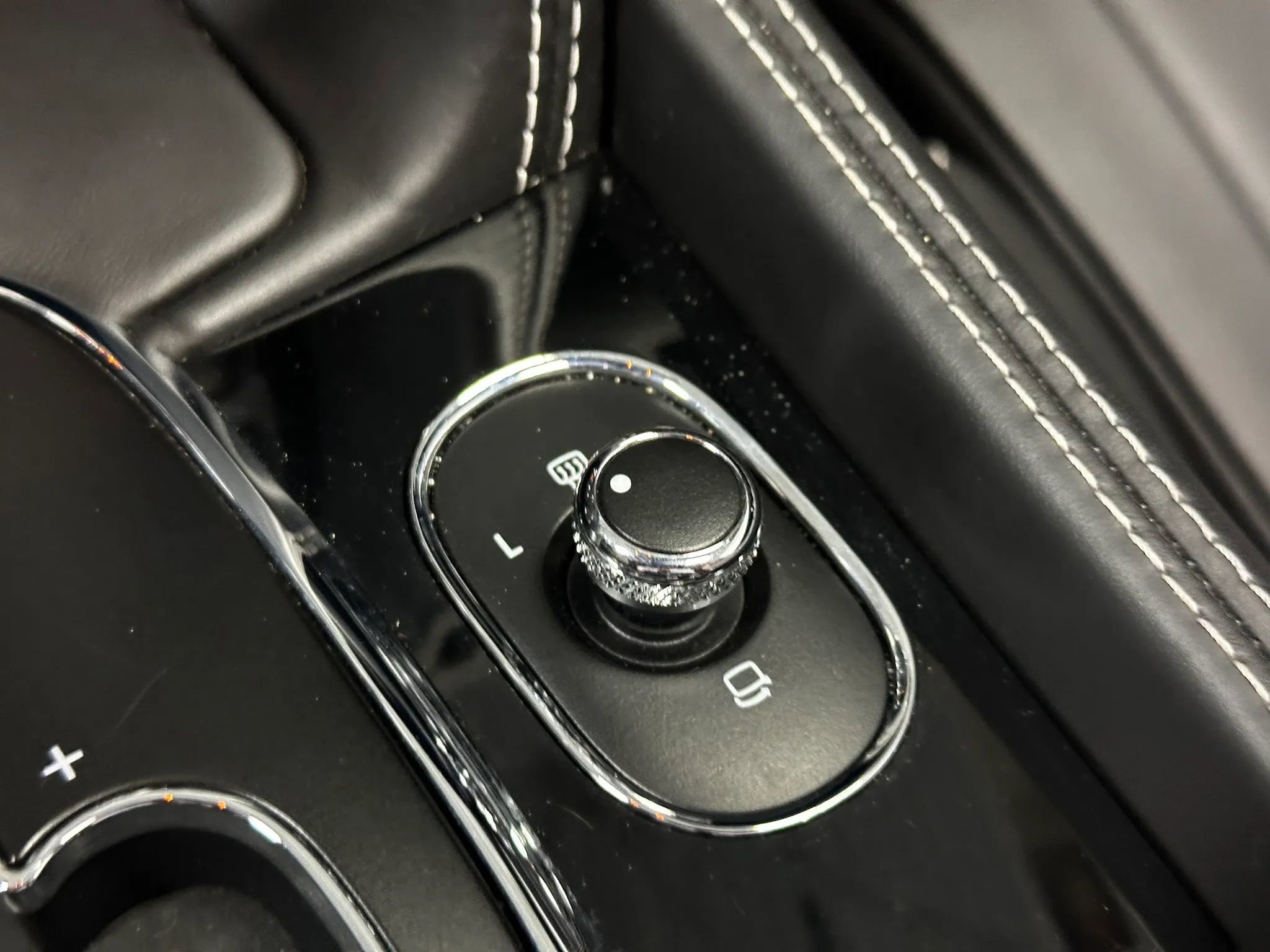 Used 2017 Bentley Continental GT image 40