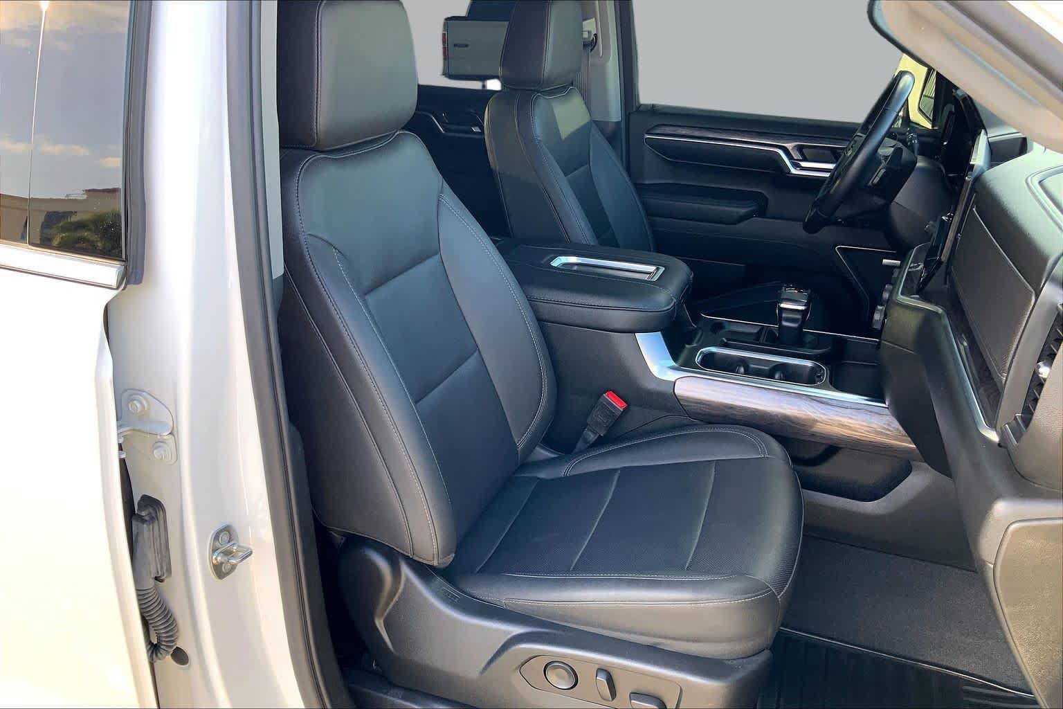 Used 2022 Chevrolet Silverado 1500 LTZ w/ LTZ Premium Texas Edition RWD image 10