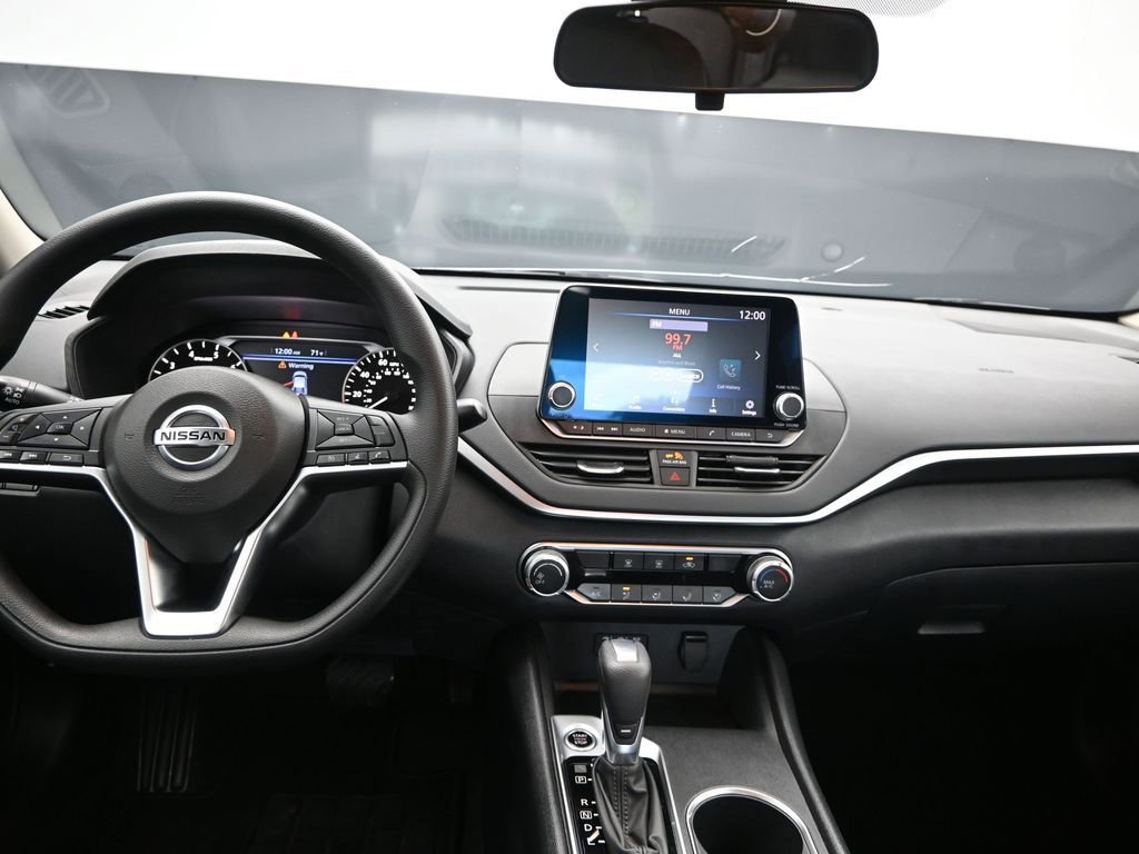 Used 2022 Nissan Altima 2.5 SV FWD image 19