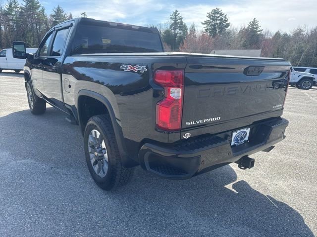 Used 2025 Chevrolet Silverado 2500 Custom w/ Custom Value Package AWD/4WD image 4