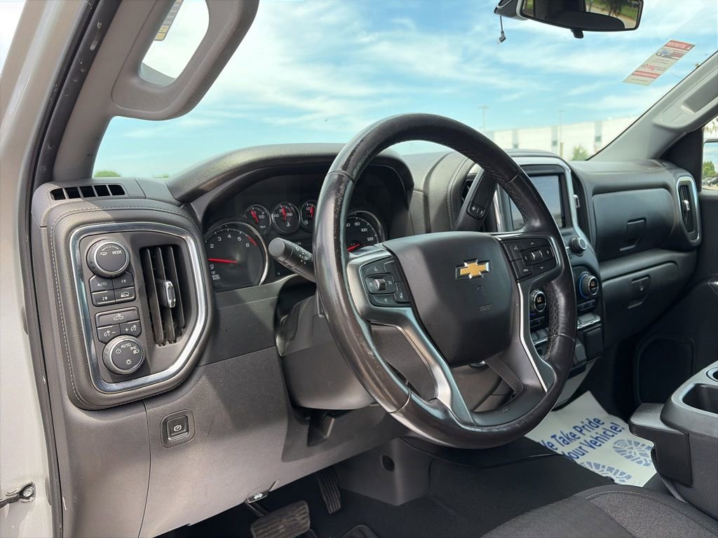 Used 2021 Chevrolet Silverado 1500 LT AWD/4WD image 53
