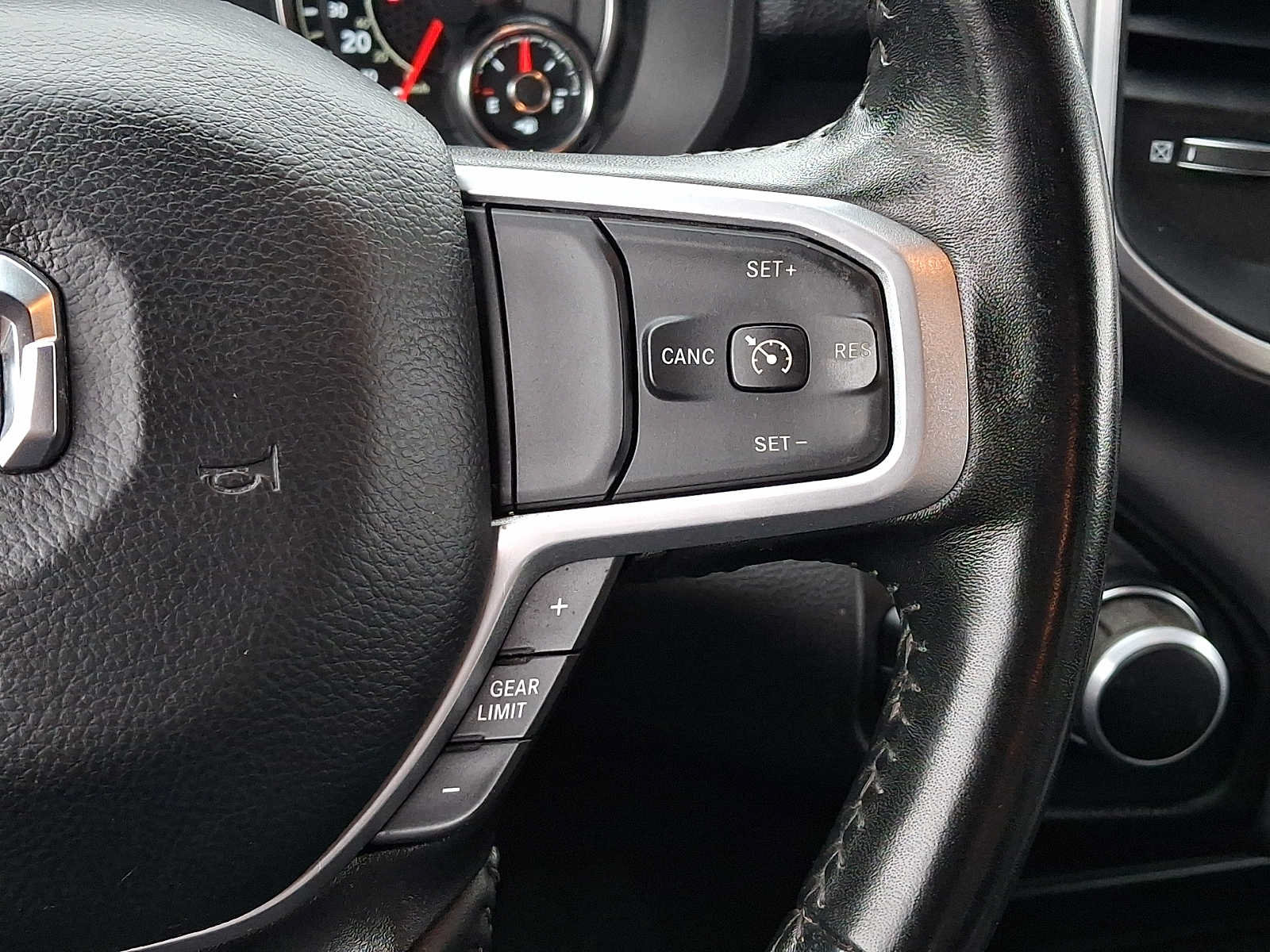 Certified 2024 RAM 2500 Big Horn AWD/4WD image 21