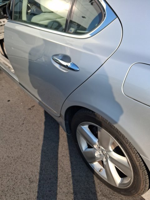 Used 2012 Lexus LS 460 L w/ Luxury Pkg RWD image 19