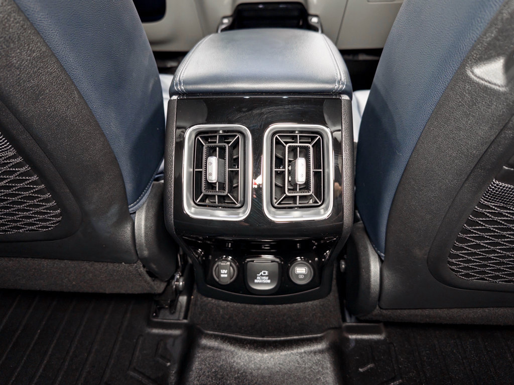 Used 2023 Kia Sorento SX Prestige image 20